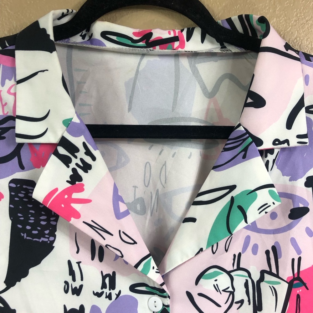 Abstract 80’s Print Boxy Button Front Crop Top. - image 3